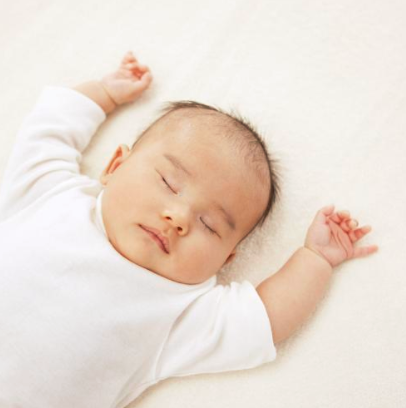 万州月嫂培训：新生儿护理的八个误区