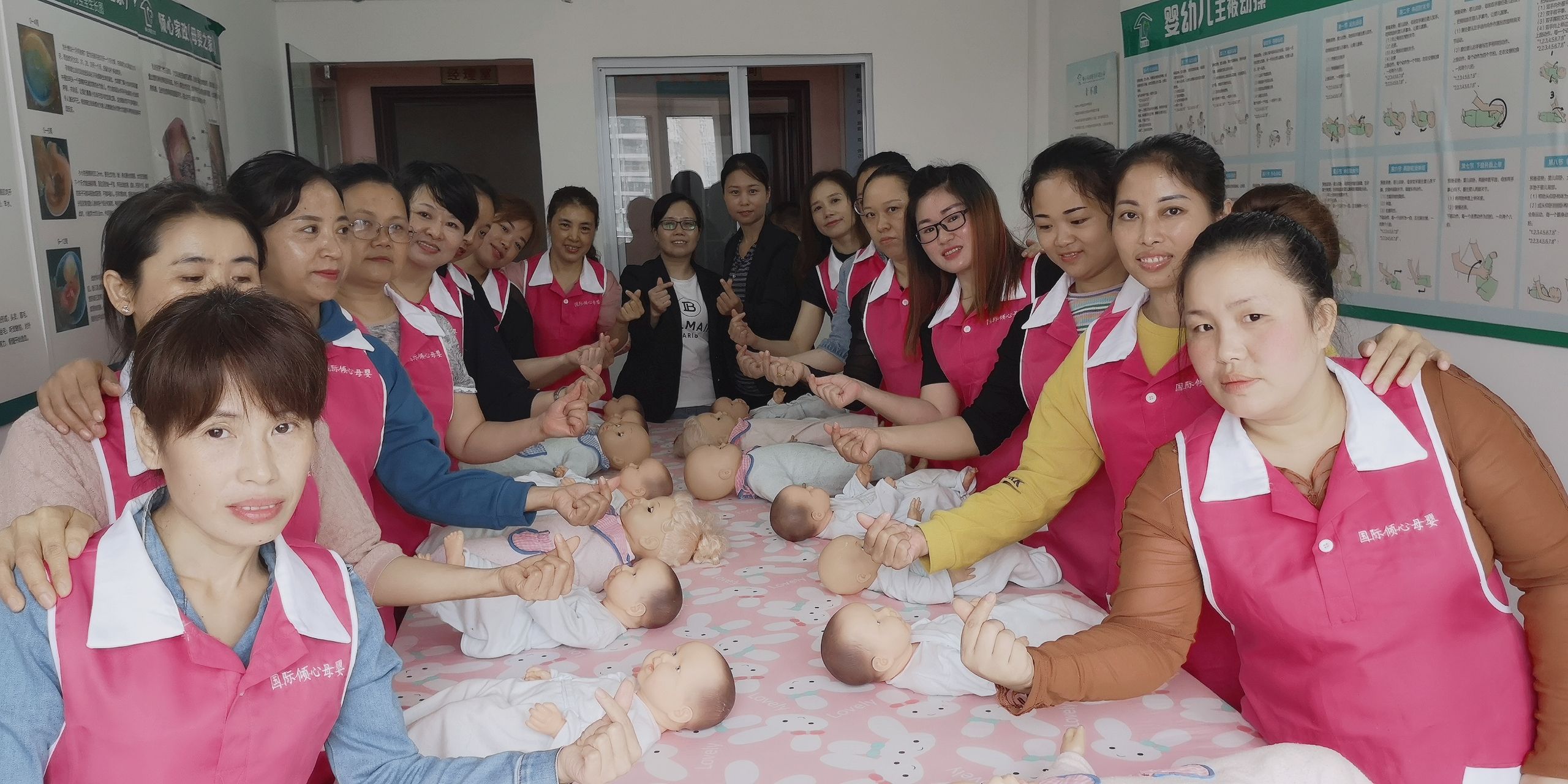 双11优惠活动，倾心母婴温暖送